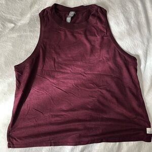 Vuori Crop Top